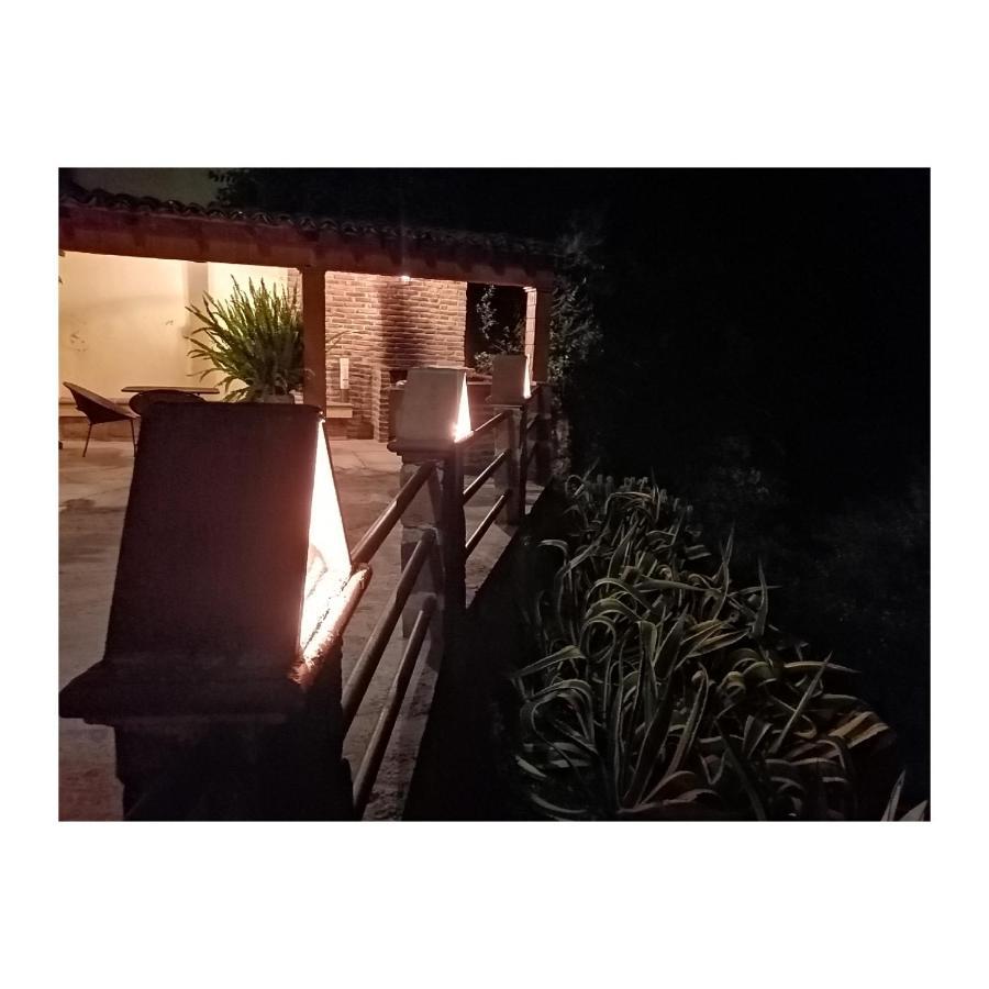 Hotel Casa Del Arbol Bernal Luaran gambar