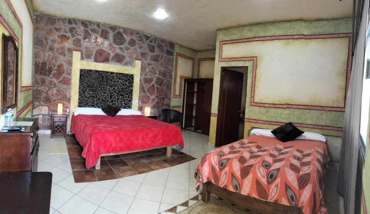 Hotel Casa Del Arbol Bernal Luaran gambar