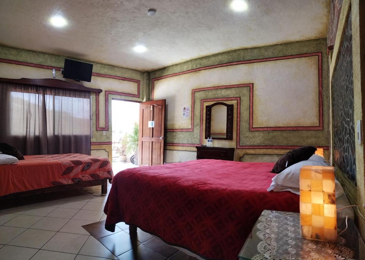Hotel Casa Del Arbol Bernal Luaran gambar
