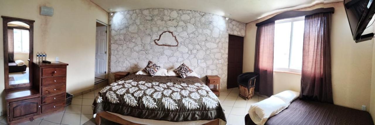 Hotel Casa Del Arbol Bernal Luaran gambar