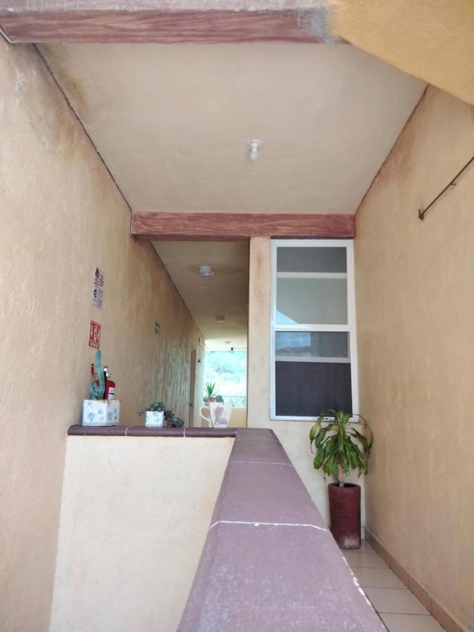 Hotel Casa Del Arbol Bernal Luaran gambar